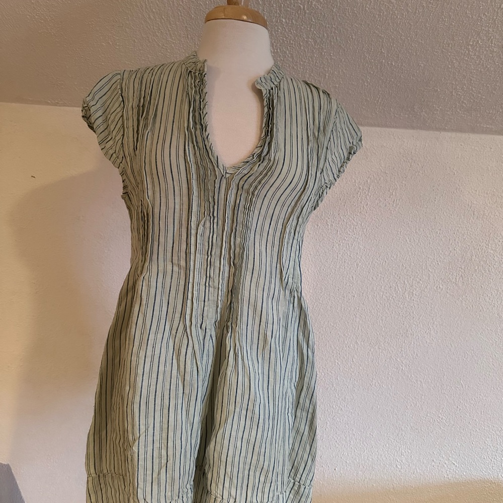 CP shades brand new tunic. Never worn. 100% linen.